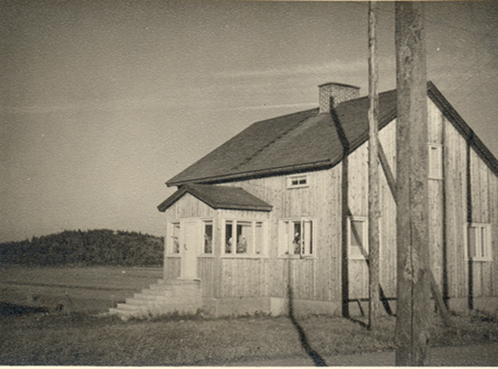 Fannin itselleen rakennuttama asuinrakennus v 1958.